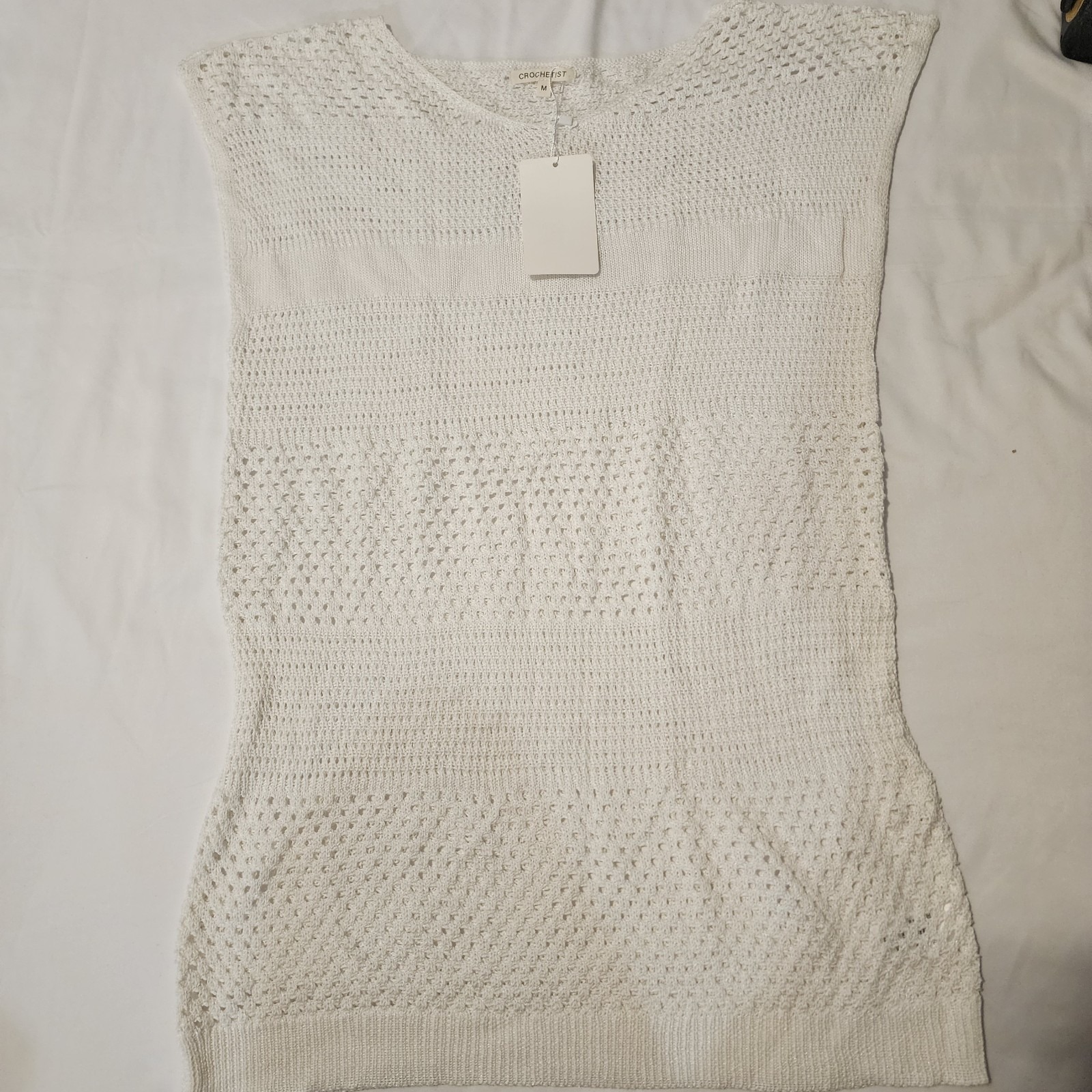 Chrochetist White Sleeveless Women's Size M Top Long Torso
